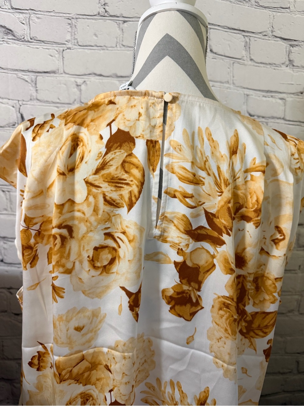 Express Blouse - Picture 5 of 8